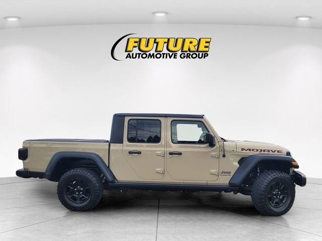 Used 2022 Beige Jeep Mojave image 3
