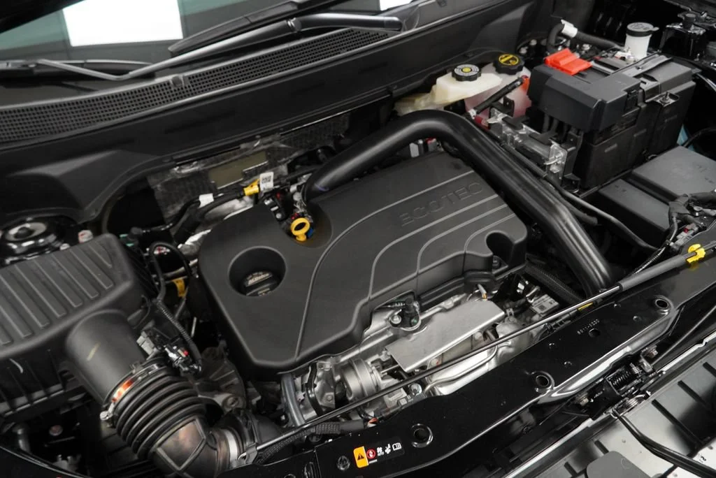 New 2027 Mosaic Black Metallic Chevrolet LT image 40