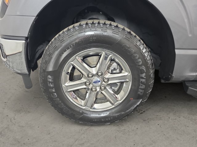 Used 2024 Gray Metallic Ford XLT image 7