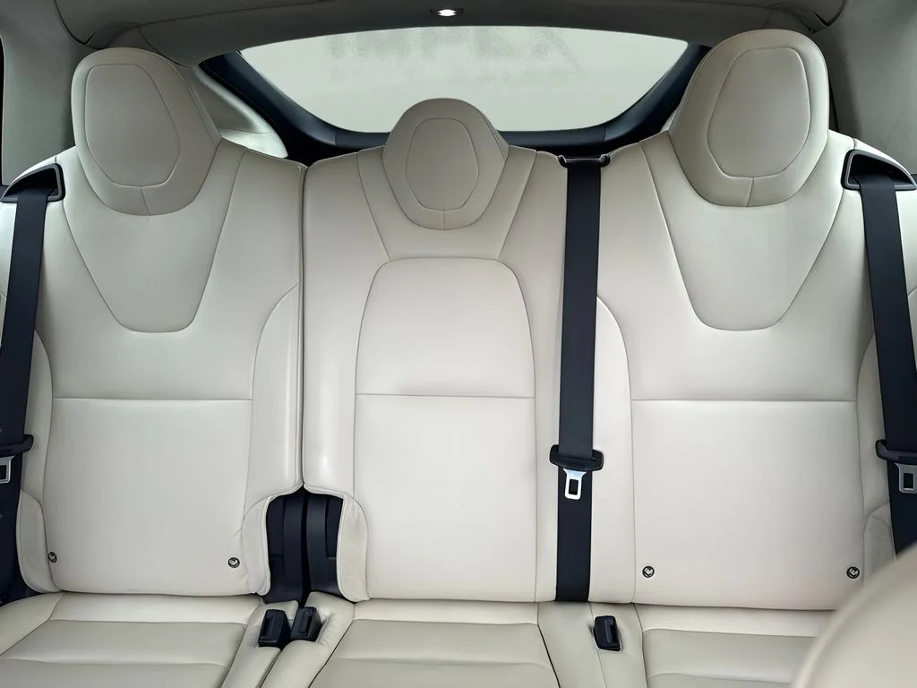 Used 2019  Tesla 100D image 12
