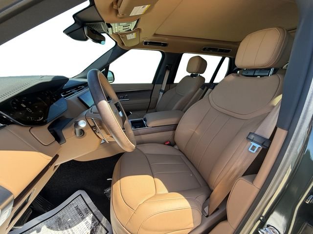 New 2026 Belgravia Green Land Rover SE image 10