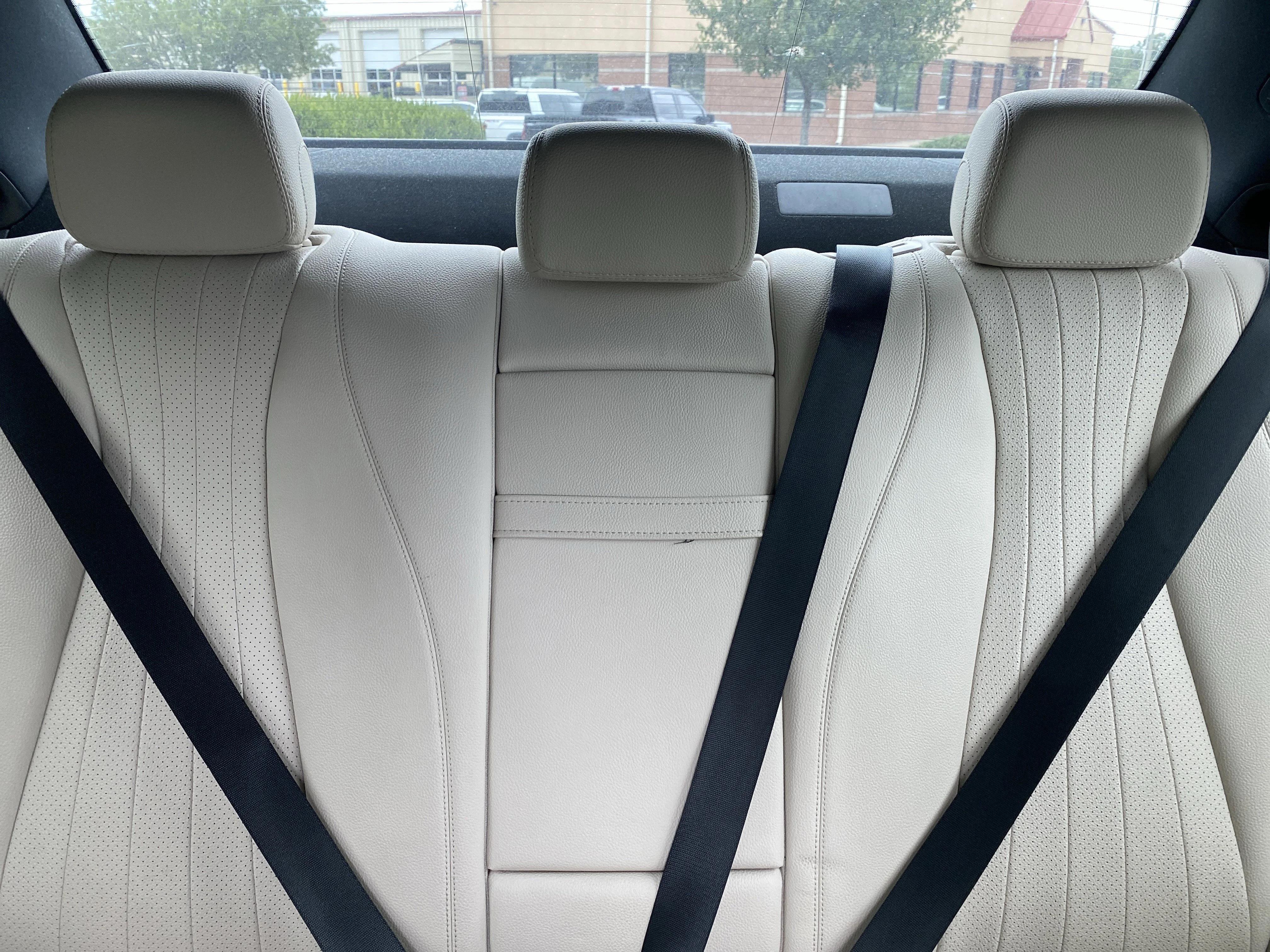 Used 2017  Mercedes-Benz E 300 image 29