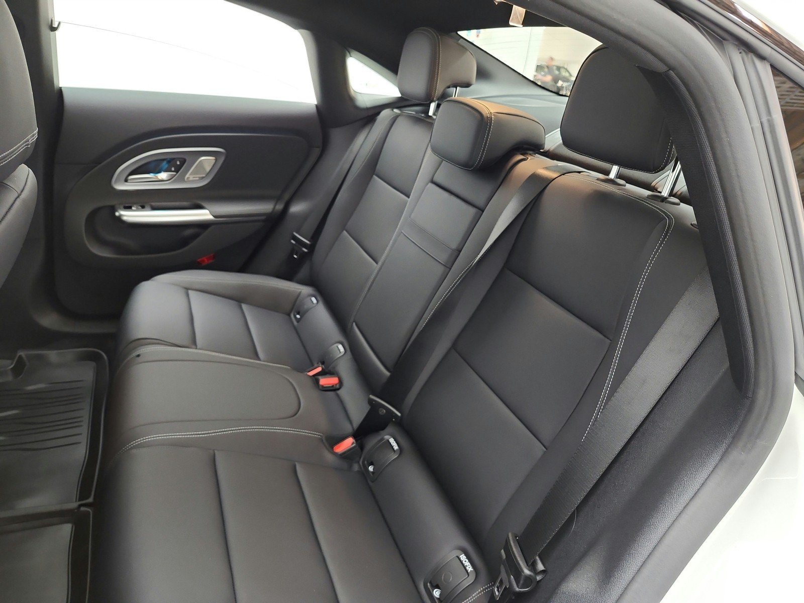 New 2027 Polar White Mercedes-Benz CLA 250+ Electric RWD image 11