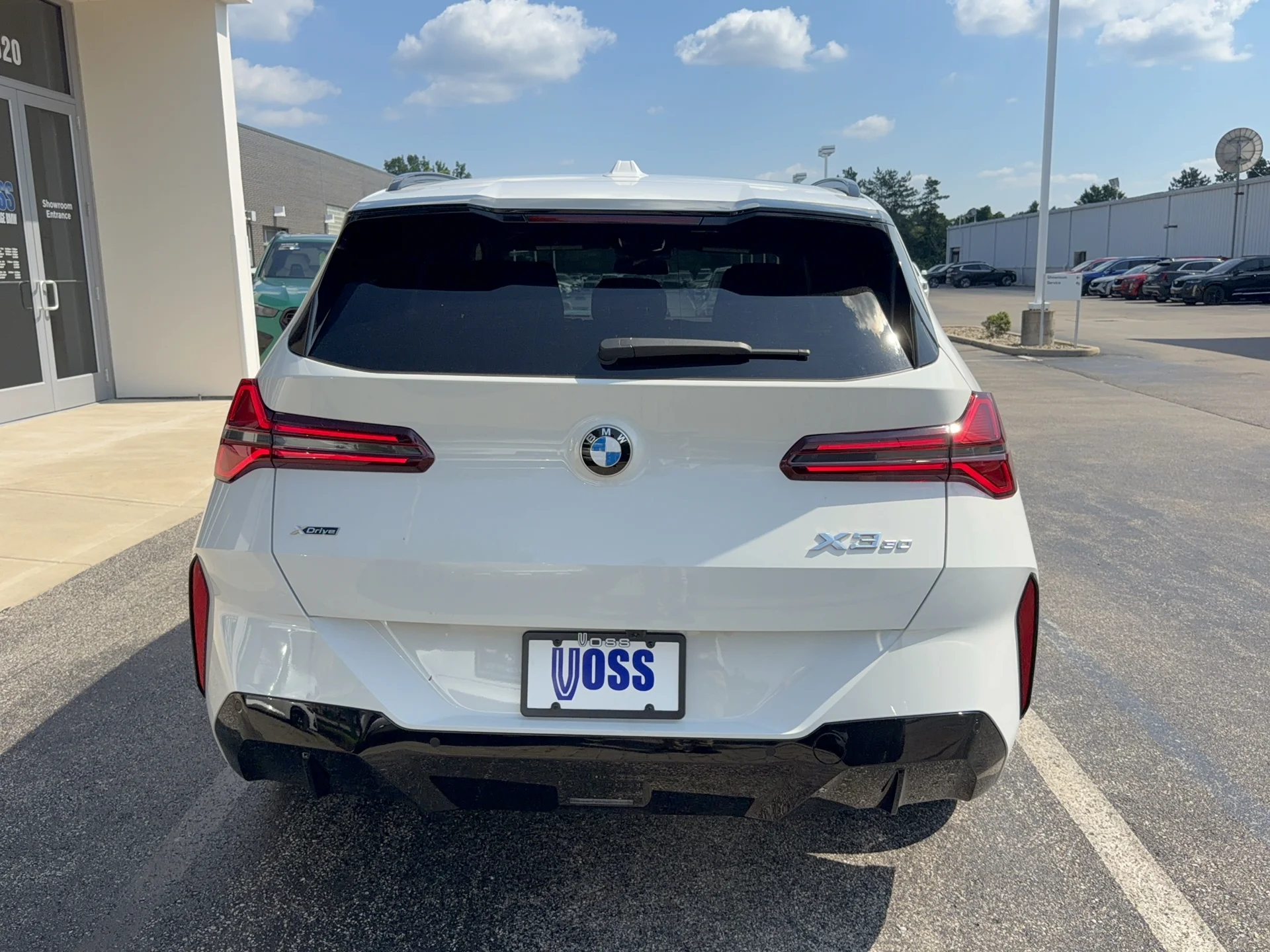 New 2026 Alpine White BMW 30 xDrive image 4