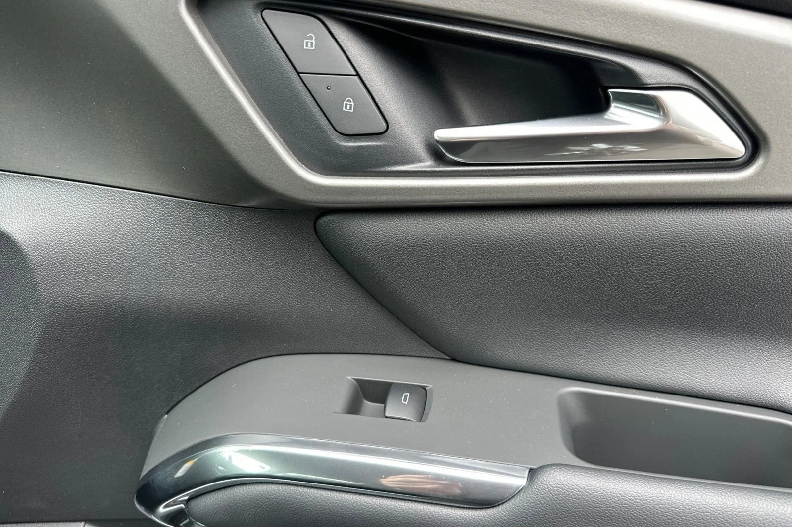 2025 Chevrolet Traverse LT - Photo 20