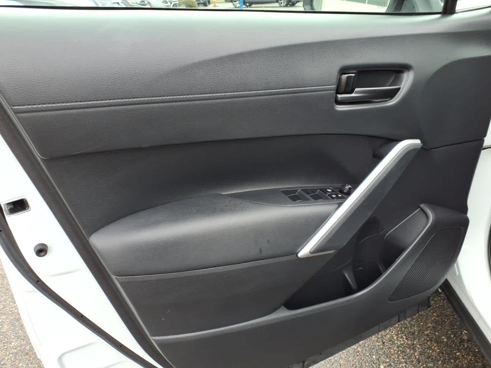Used 2023 Wind Chill Pearl Toyota LE image 10