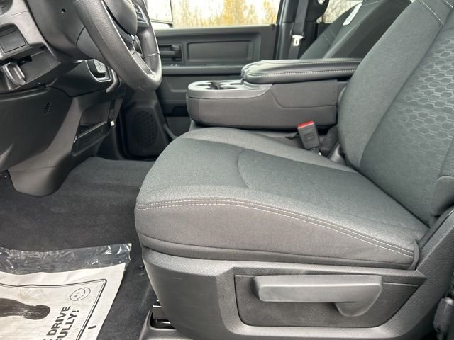 New 2026 Granite Crystal Metallic Clearcoat RAM Tradesman image 12