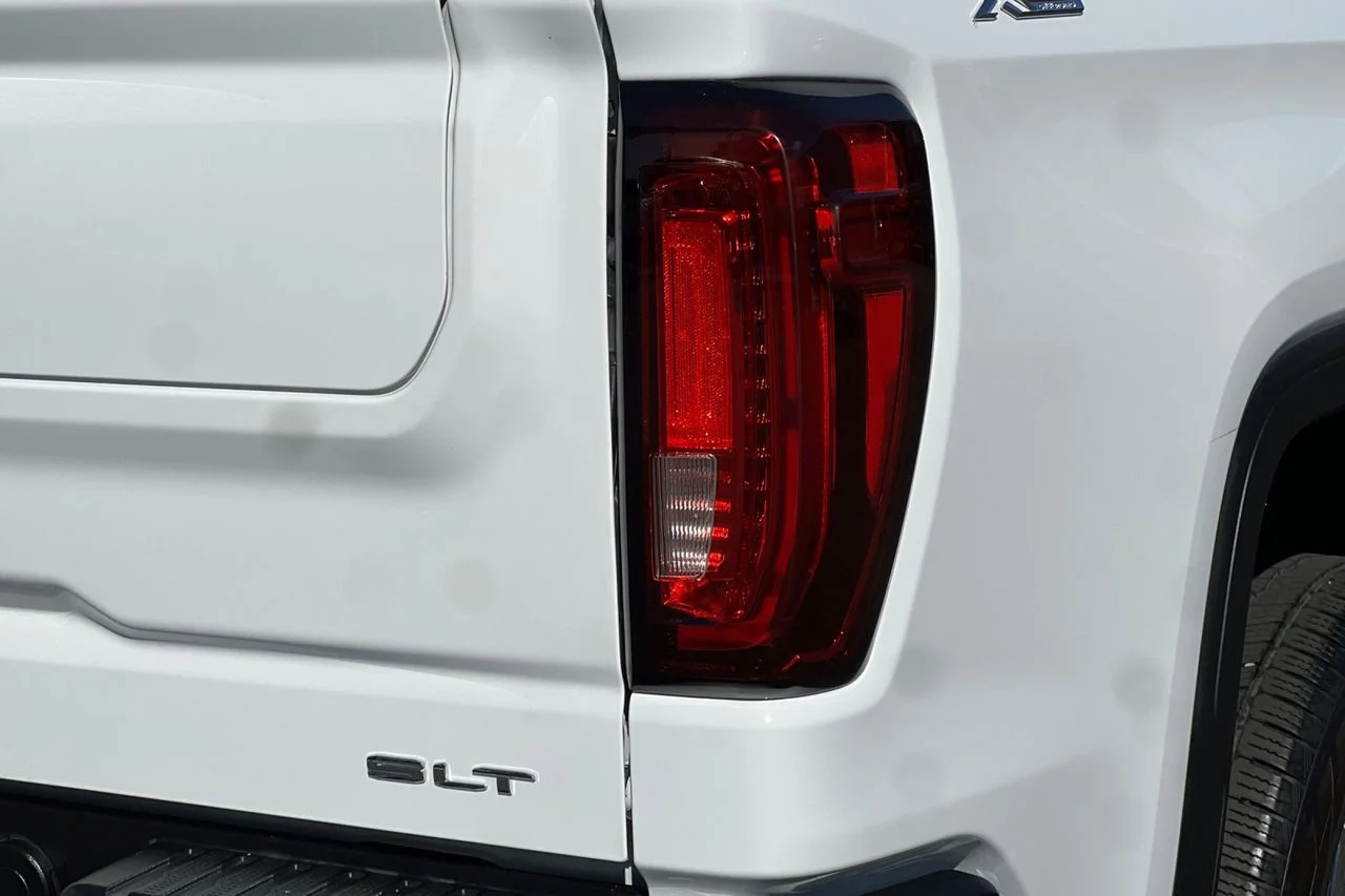 Used 2022 Summit White GMC SLT image 80