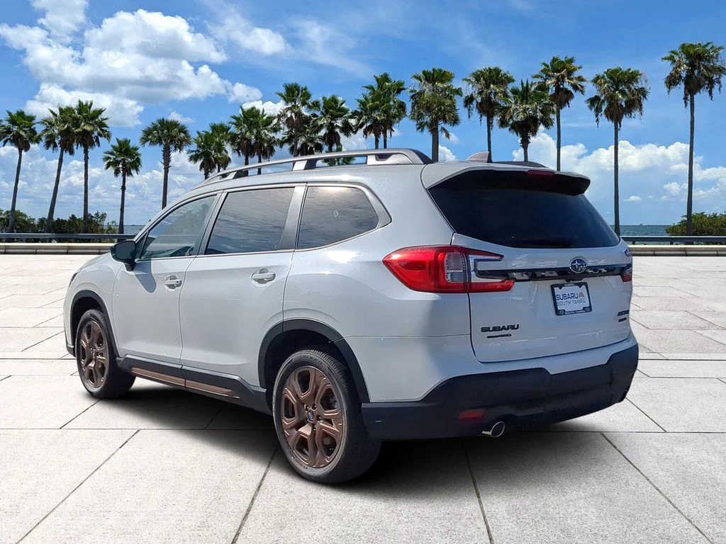 New 2026 CRYSTAL WHITE PEARL Subaru Limited Bronze Edition 7-Passenger image 5