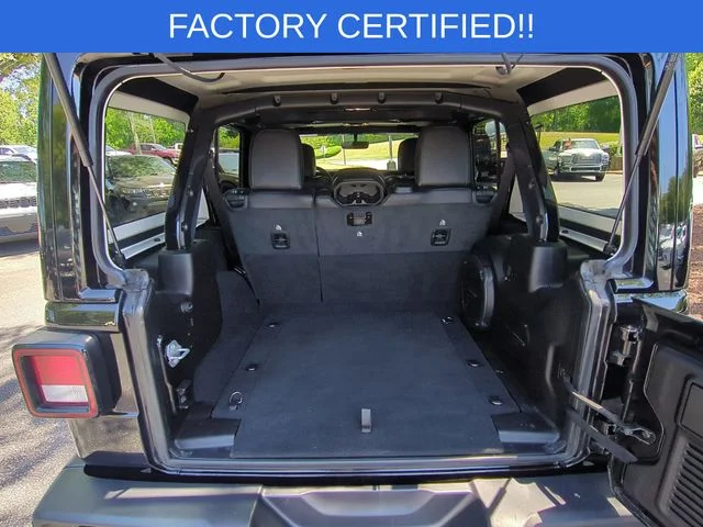 Used 2022 Black Jeep Unlimited Sahara Altitude image 30