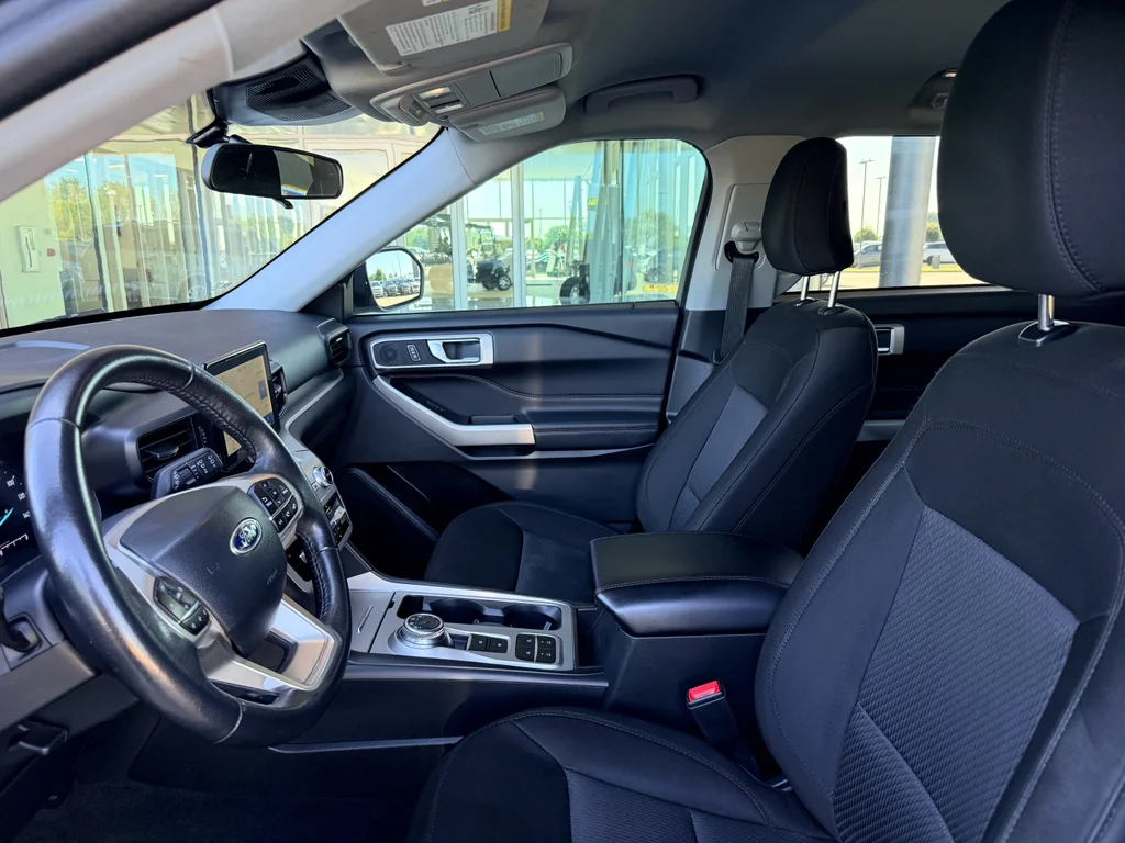 Used 2024 Carbonized Gray Metallic Ford XLT image 12