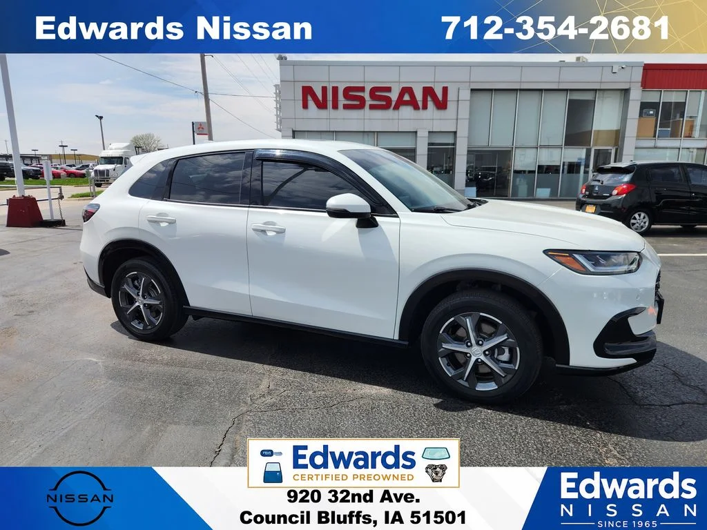 Used 2024 White Honda EX-L image 1