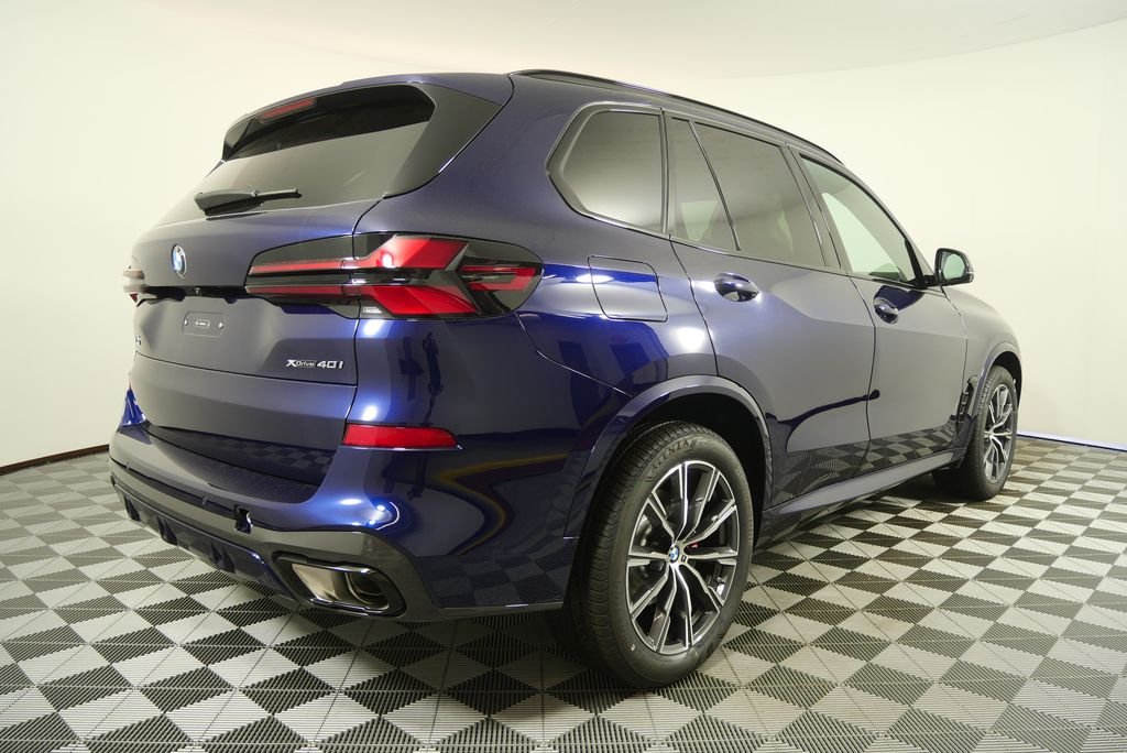 Used 2026 Tanzanite Blue II Metallic BMW xDrive40i image 6