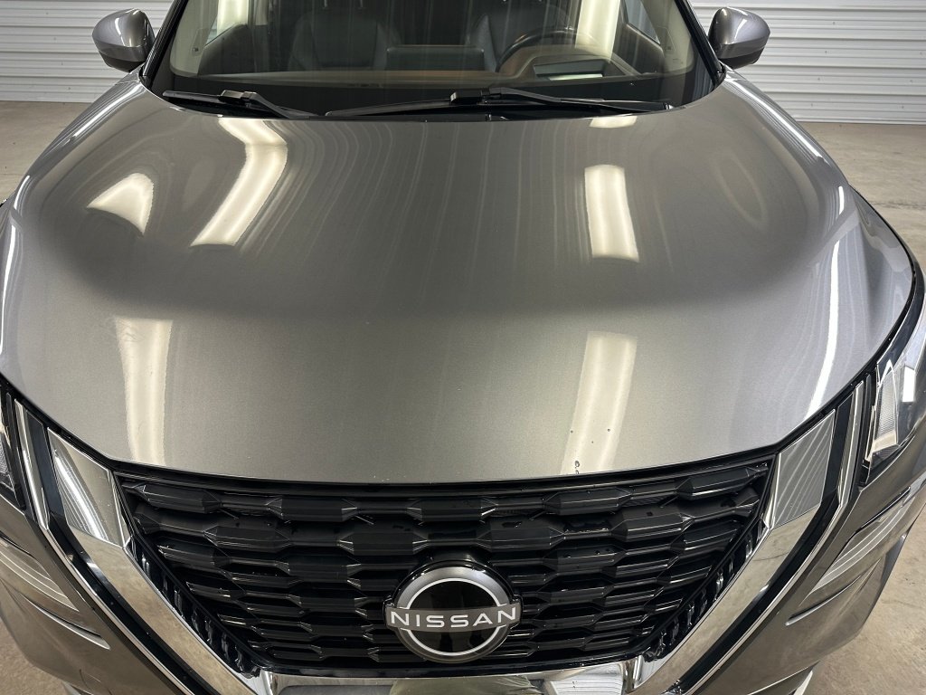 Used 2022 Gun Metallic Nissan Platinum image 40