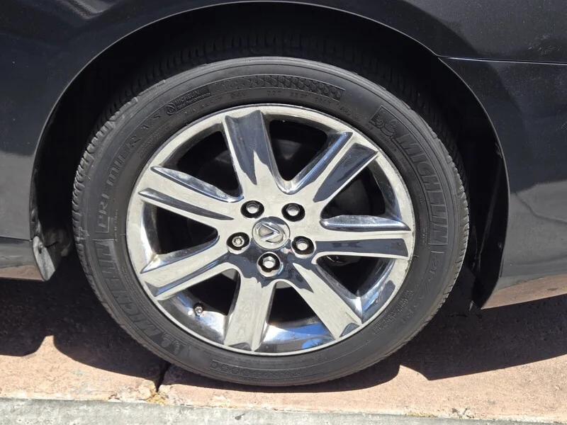 Used 2008 Gray Lexus 4DR SDN AT image 6