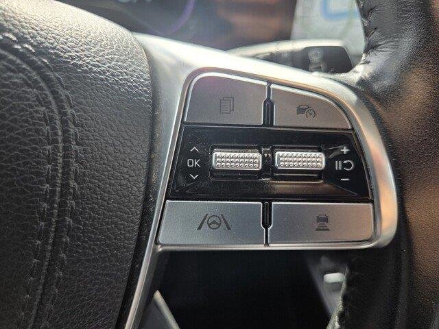 Used 2025 Dark Moss Kia S image 16