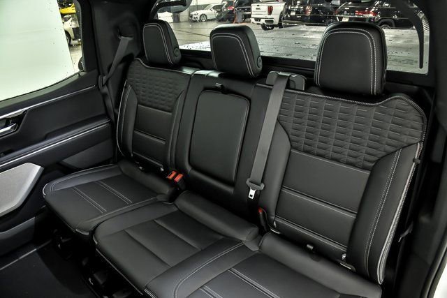 2025 GMC Sierra EV Denali - Photo 8