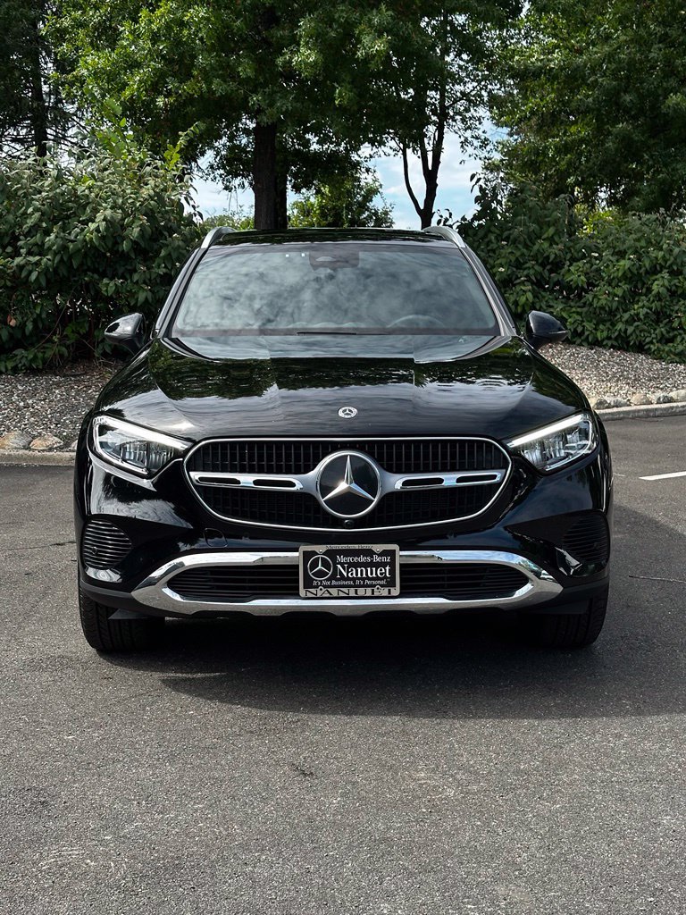 Certified Used 2024 Black Mercedes-Benz GLC 300 image 2