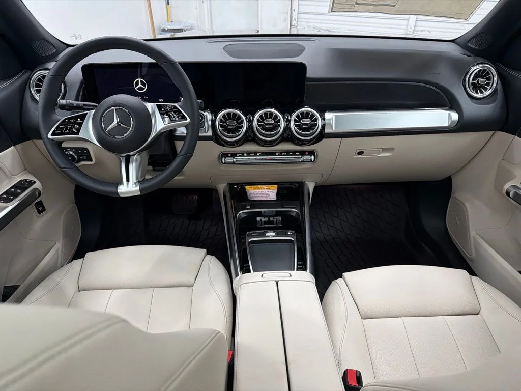 New 2026 Black Mercedes-Benz GLB 250 image 21