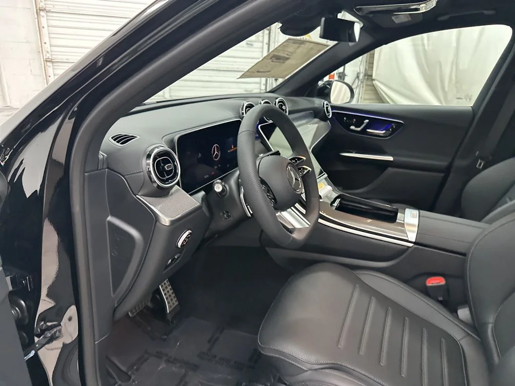 New 2026 Black Mercedes-Benz GLC 300 image 9