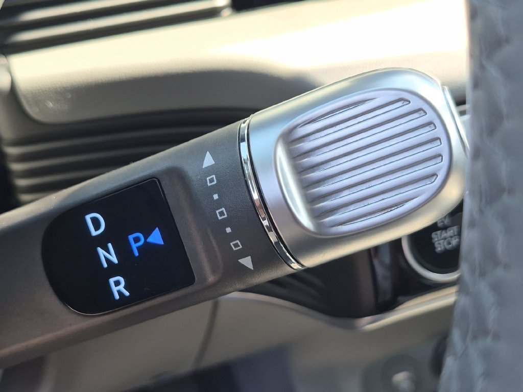 2024 Hyundai IONIQ 5 SE - Photo 24