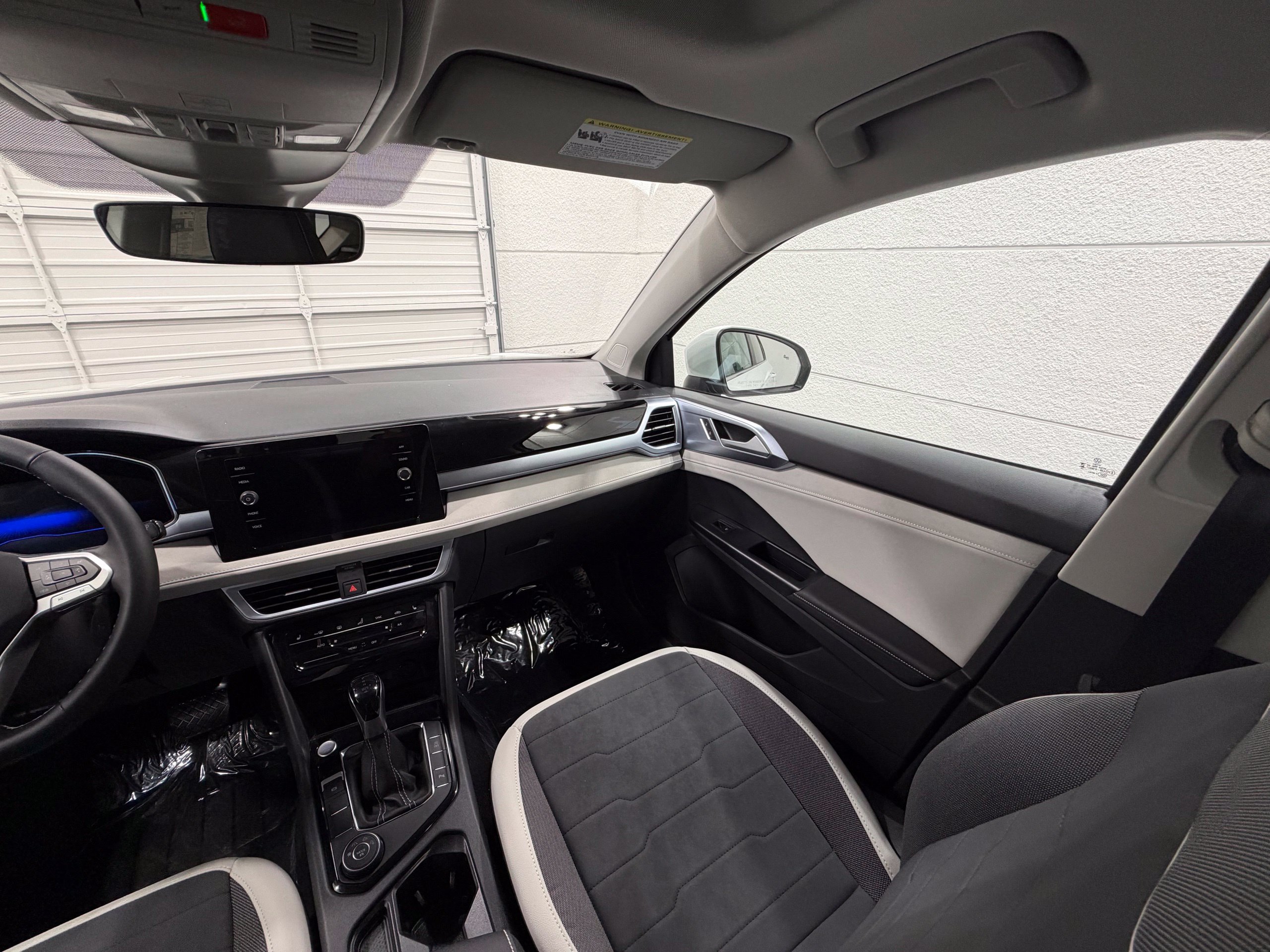 New 2026 White Volkswagen 1.5T SE image 31