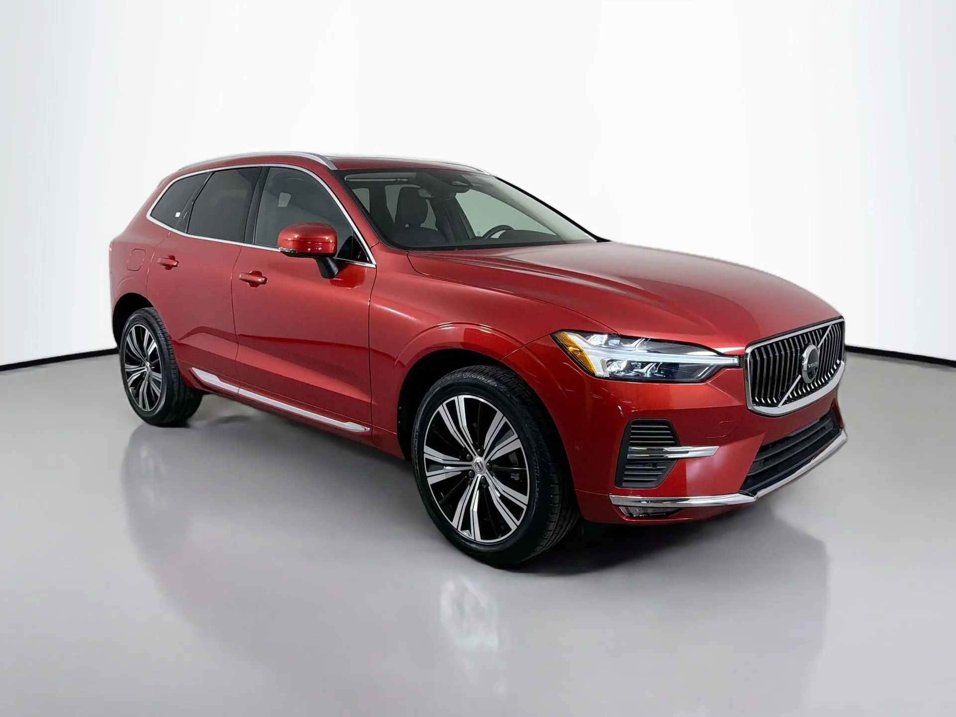 Certified Used 2023 Fusion Red Volvo Plus image 3