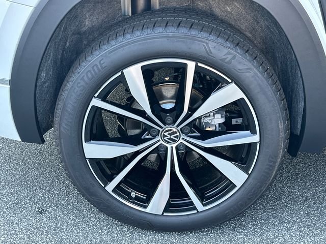 New 2026 White Volkswagen SEL Premium R-Line image 17