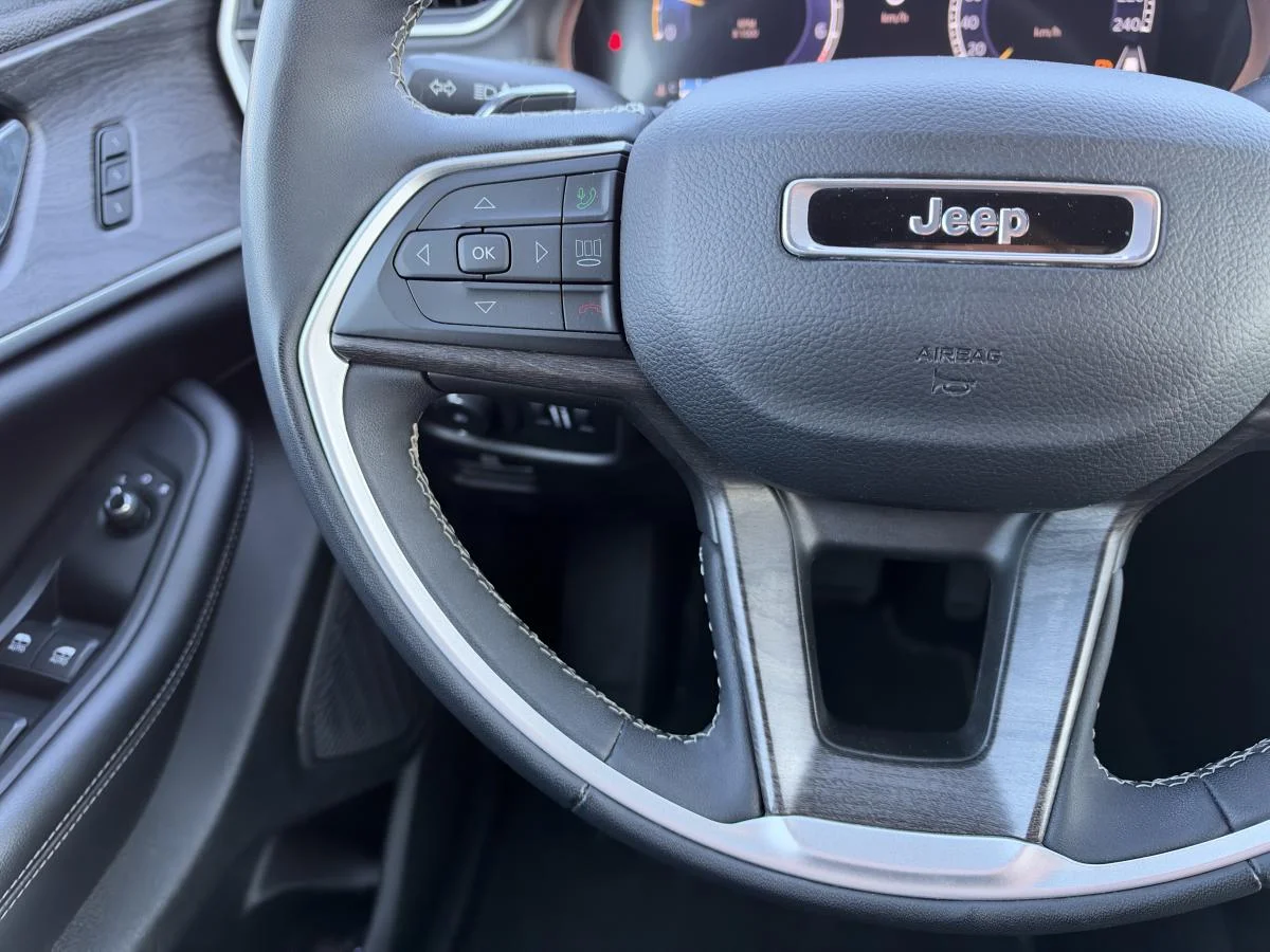 Used 2024 Black Jeep Limited image 31