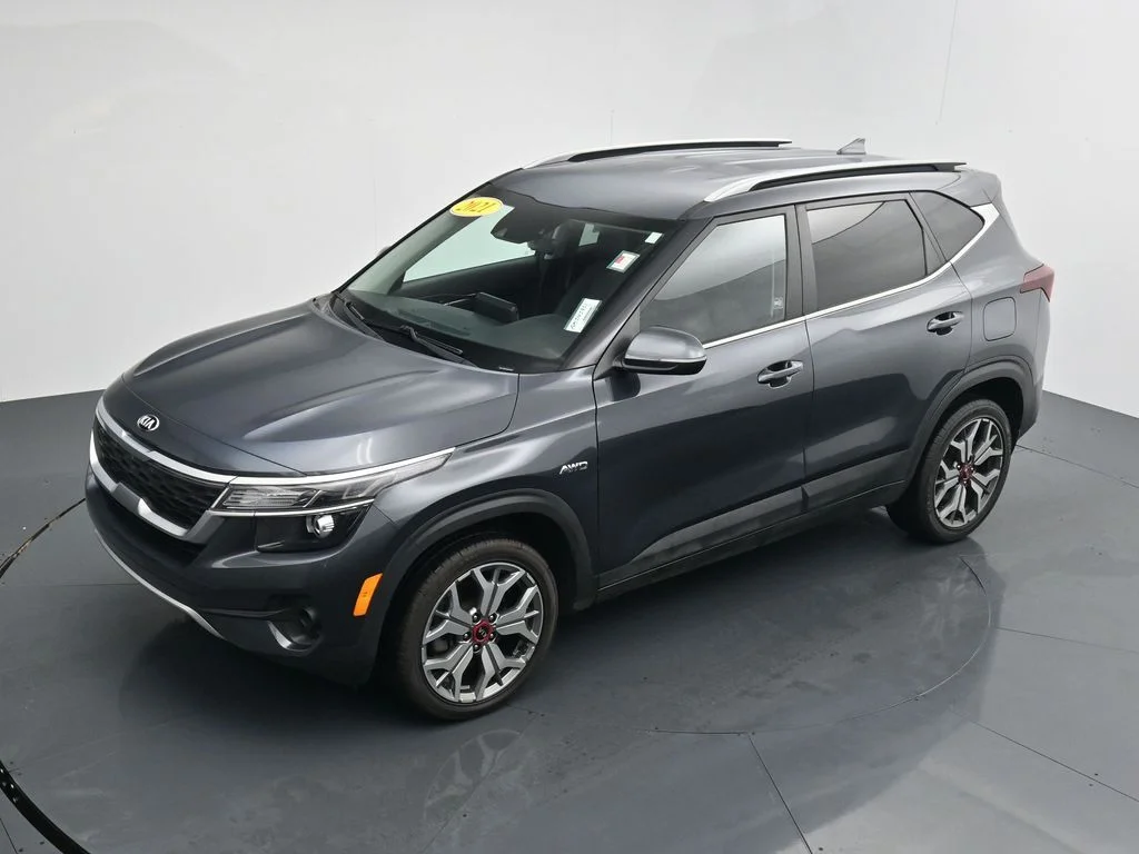 Used 2021 Gray Kia S image 30