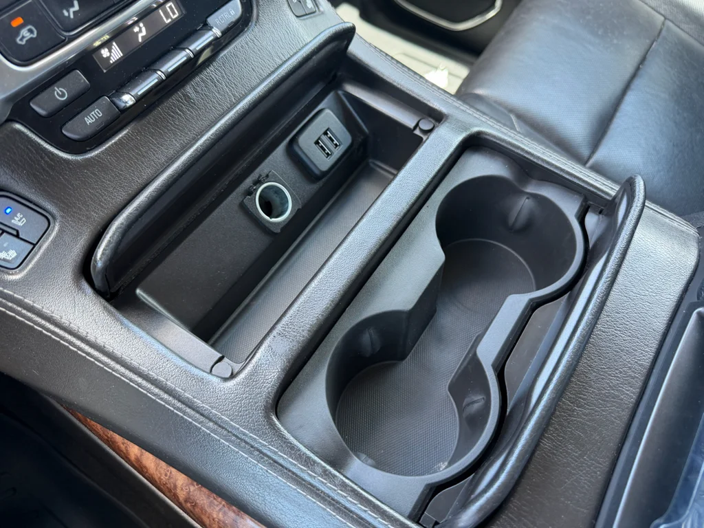 Used 2015 Black Chevrolet LTZ image 17