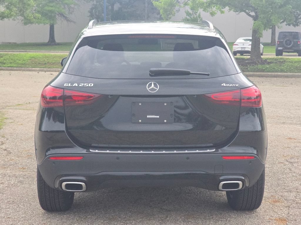 New 2026 Night Black Mercedes-Benz GLA 250 image 53