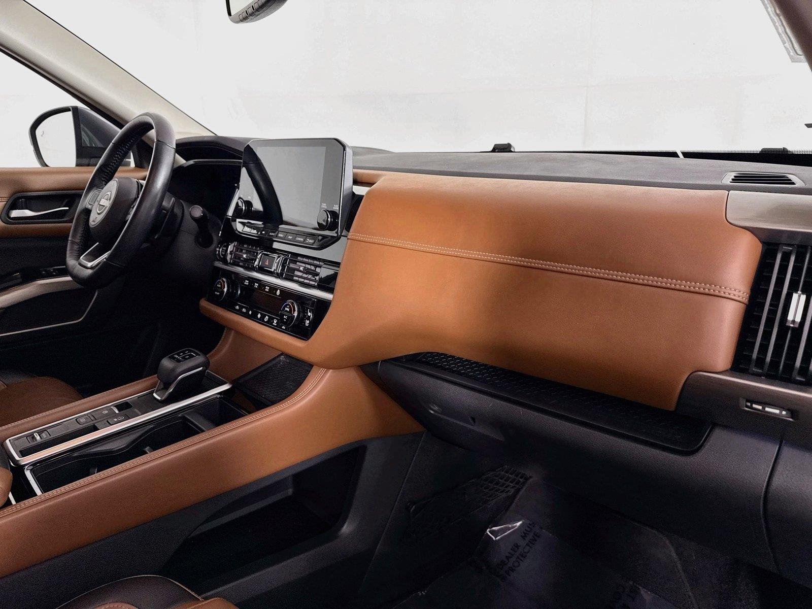 Used 2022 Gun Metallic Nissan Platinum image 44