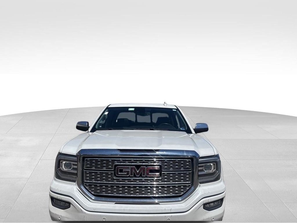 Used 2018 White GMC Denali image 5
