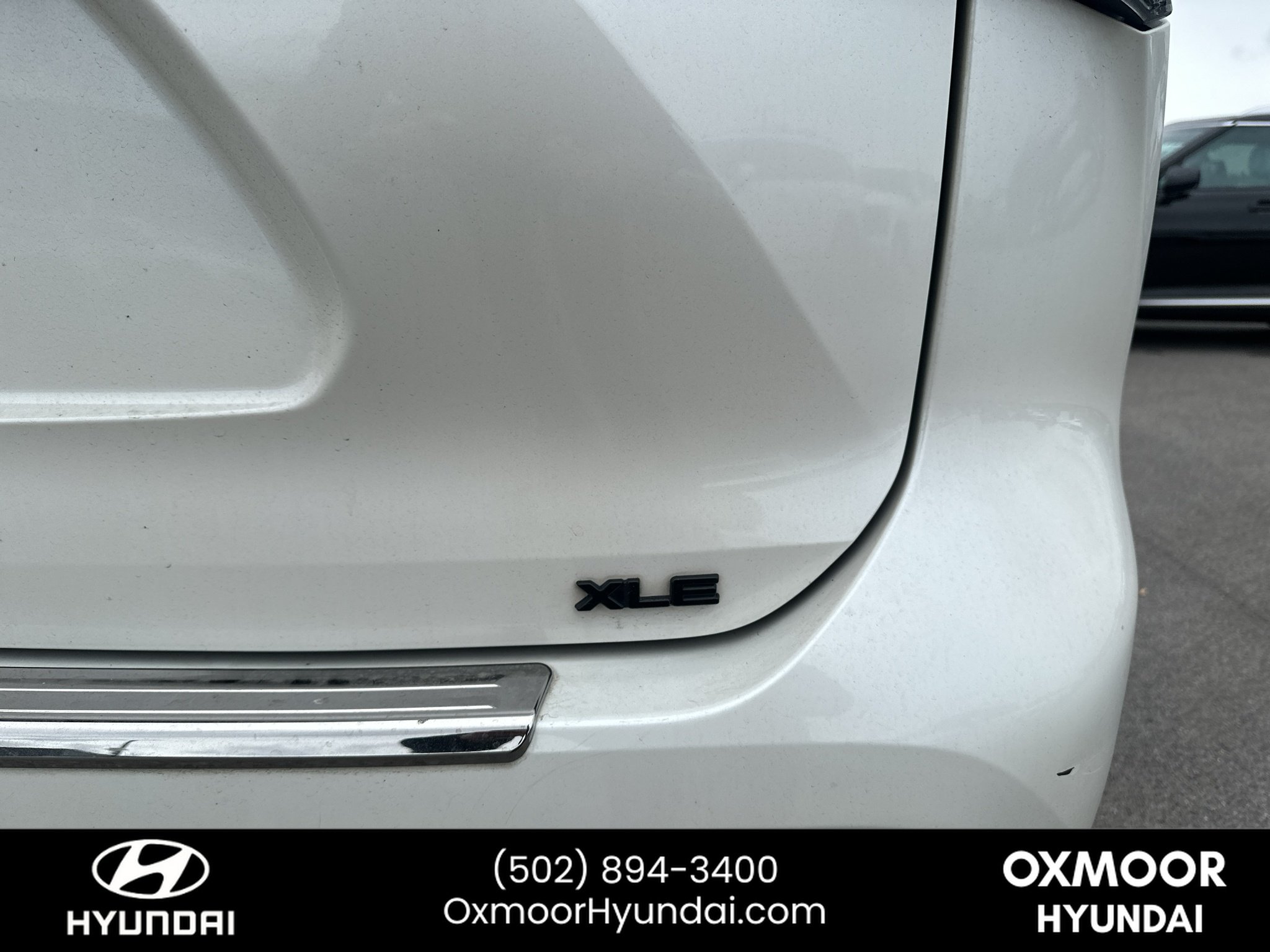 Used 2021 Blizzard Pearl Toyota XLE image 18