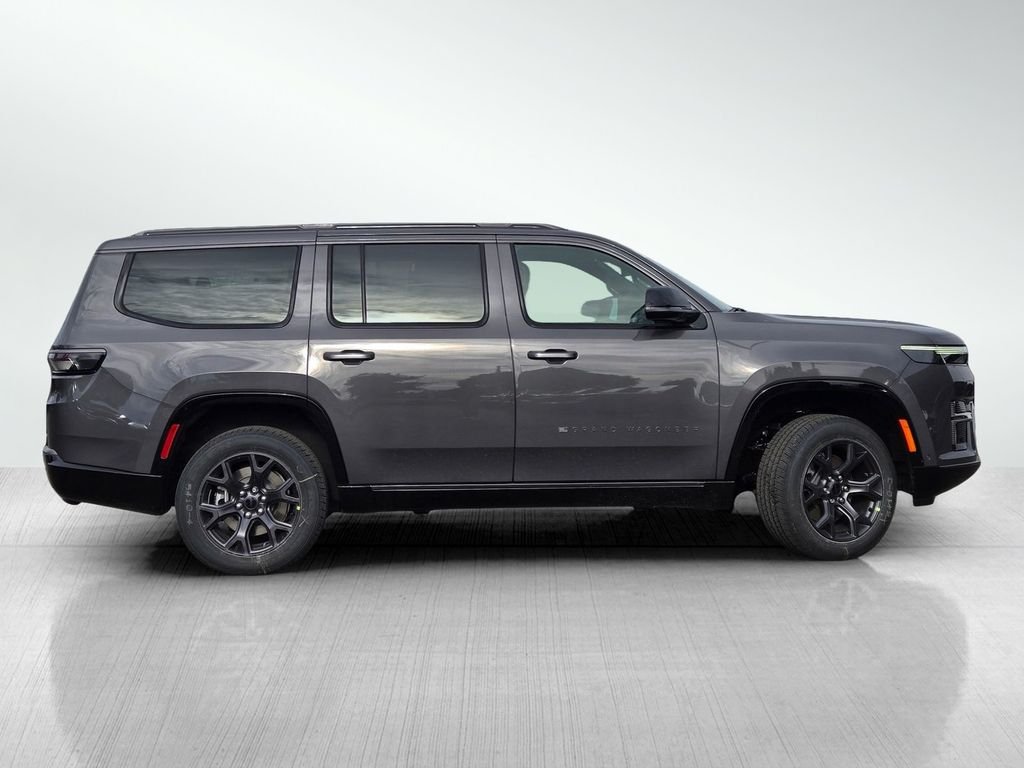 New 2026 Baltic-Gray Metallic Clear-Coat Exterior Paint Jeep Limited Altitude image 3