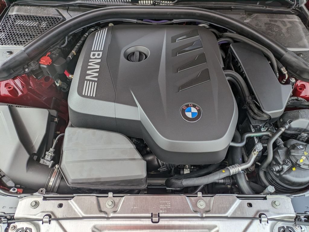 2025 BMW 3 Series 330i - Photo 9