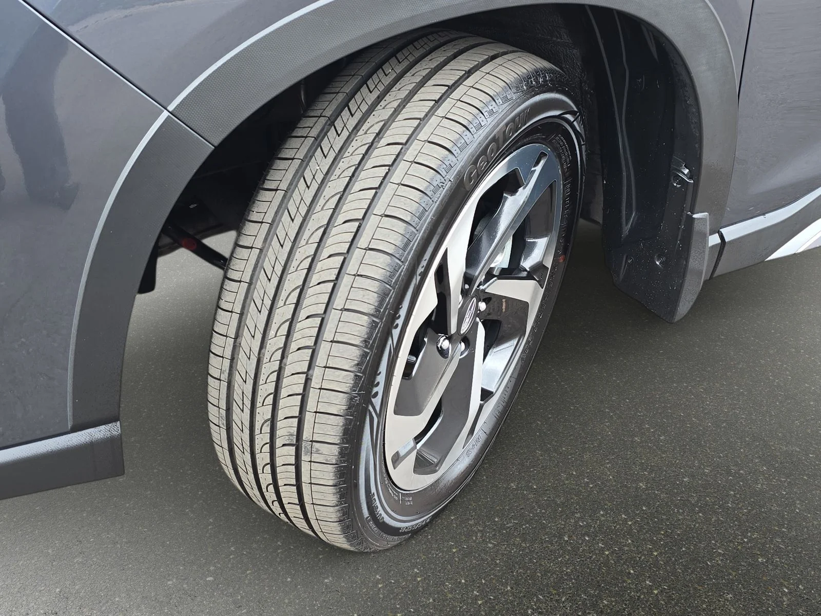 Used 2023 Gray Metallic Subaru Touring image 32