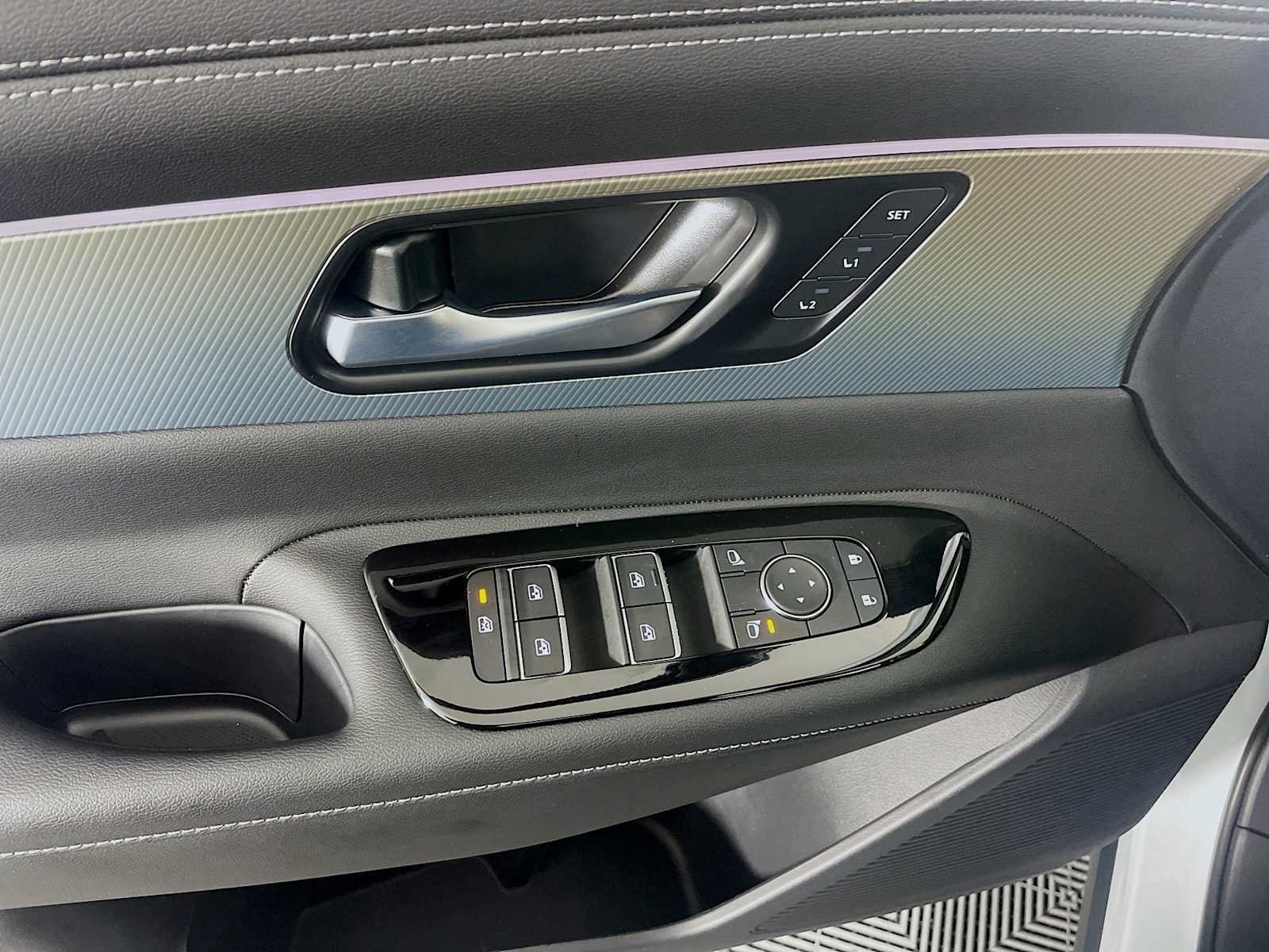 2025 Nissan Murano SL - Photo 16