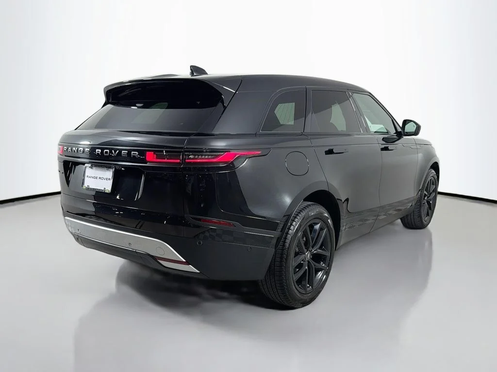 Used 2026 Black Land Rover S image 5