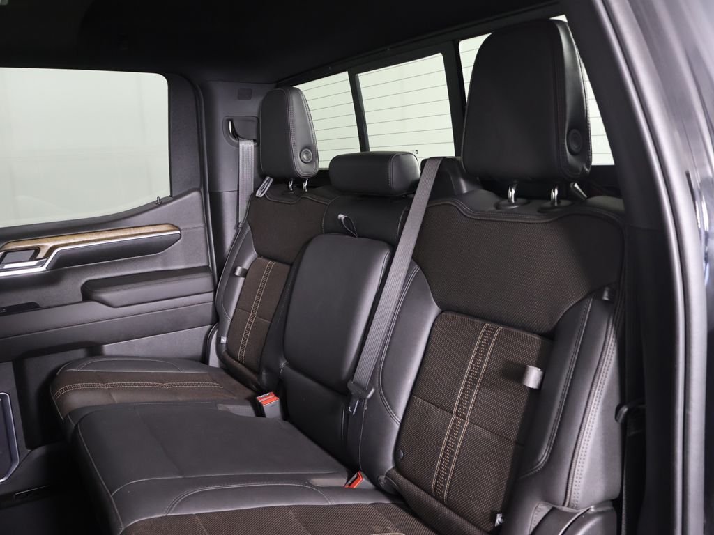Used 2022 Black Chevrolet High Country image 29