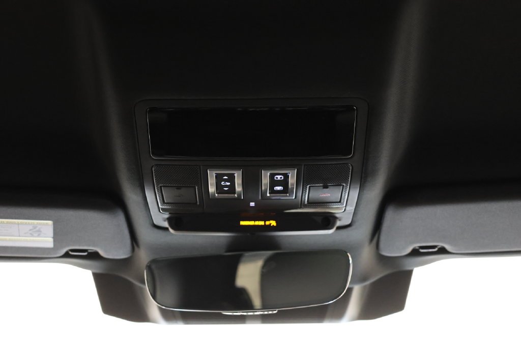 New 2026 Woolstone Green Land Rover X-Dynamic SE image 14