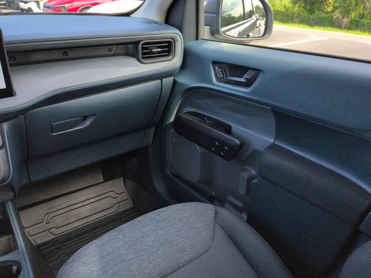 Used 2025 Gray Metallic Ford XL image 18