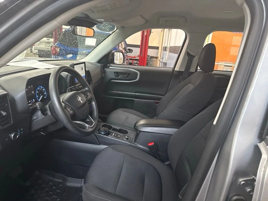 Used 2021 Silver Ford Base image 7