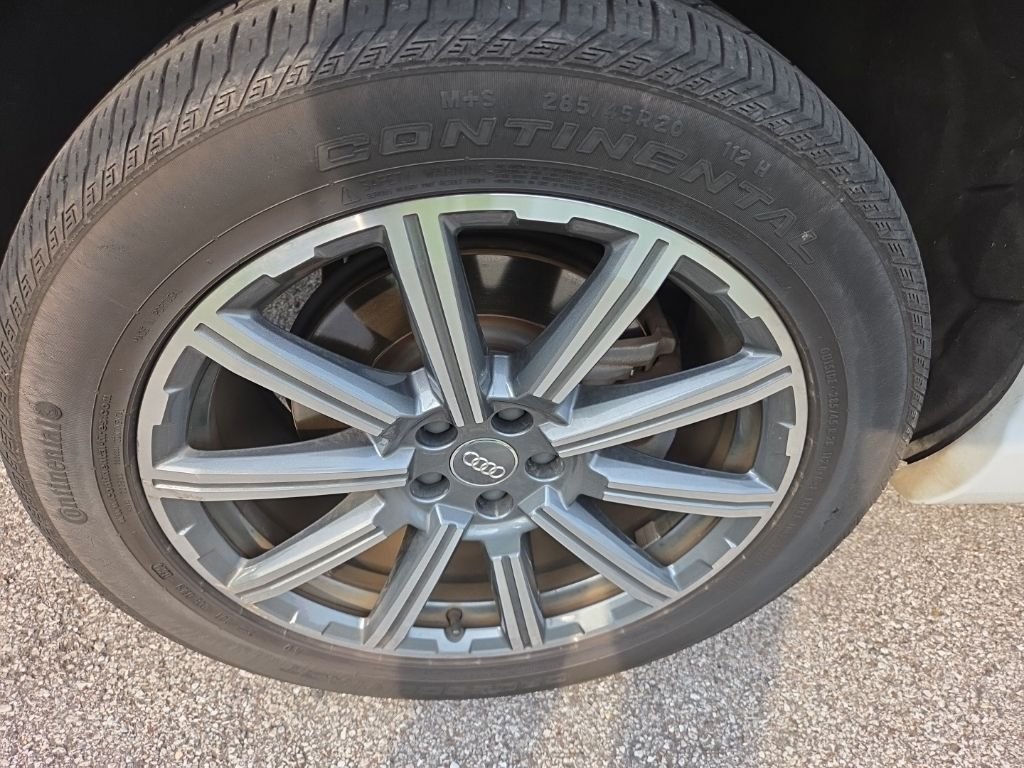 Used 2019 Glacier White Metallic Audi 55 Premium Plus image 10