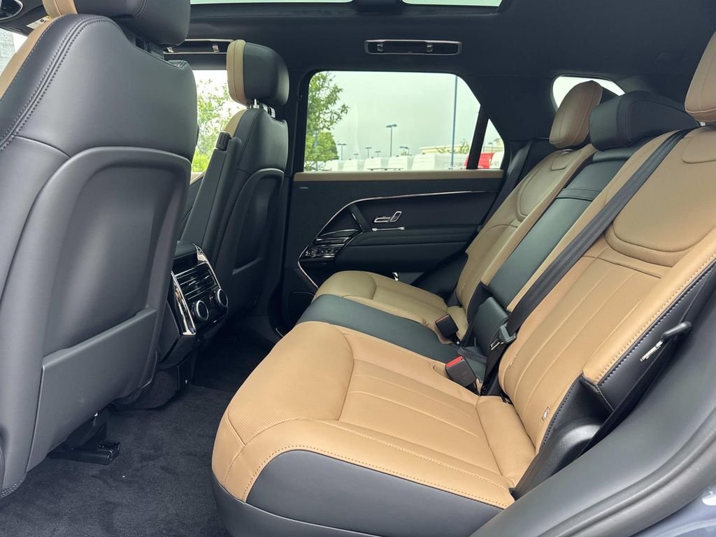 New 2026 Varesine Blue Land Rover Dynamic SE image 13
