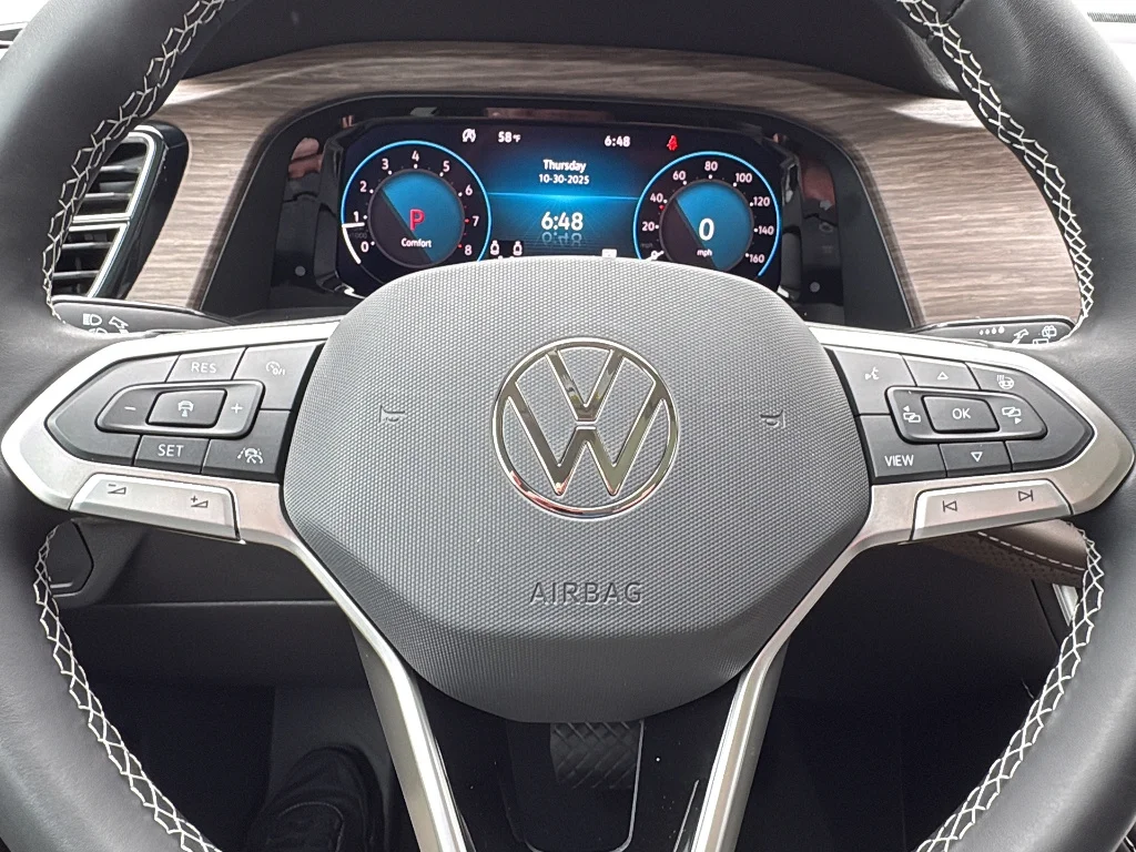 New 2026 Opal White Pearl Volkswagen 2.0T SEL 4MOTION image 17