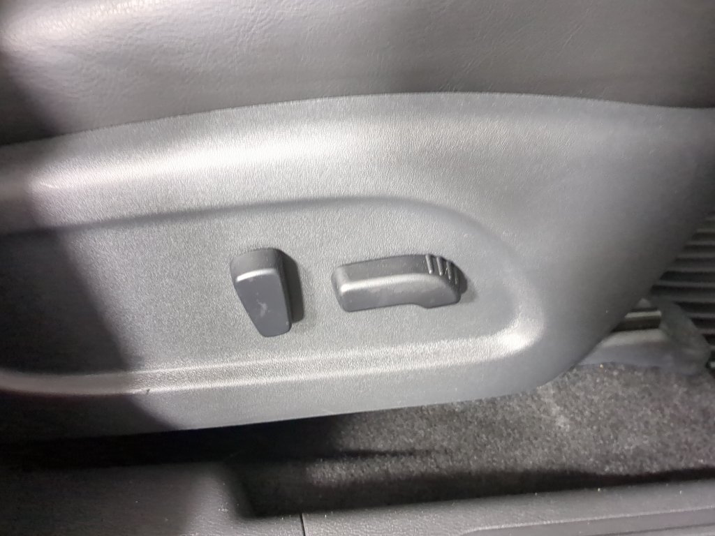 Used 2017 Magnetic Black Metallic Nissan Platinum image 22
