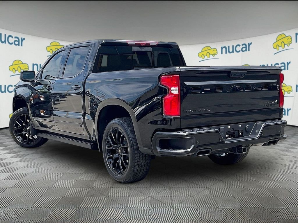Used 2024 Black Chevrolet High Country image 4