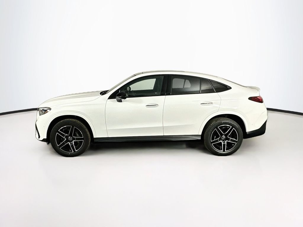 New 2027 Polar White Mercedes-Benz GLC 300 image 4